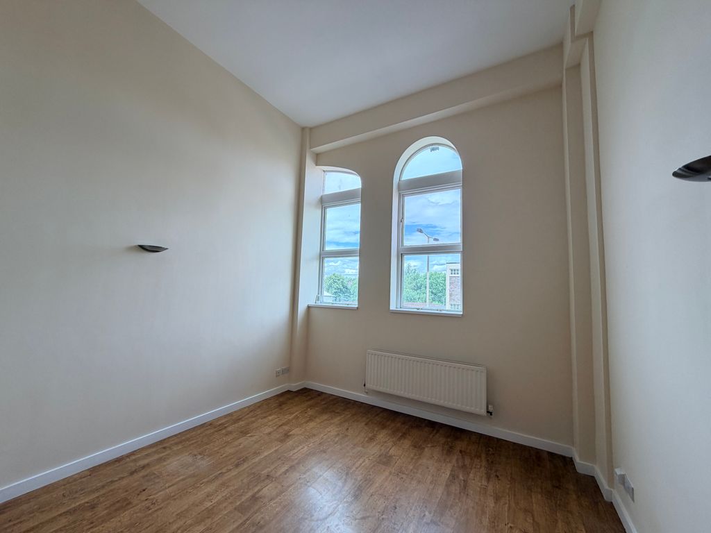 Property photo 3 of 12 Img_1736
