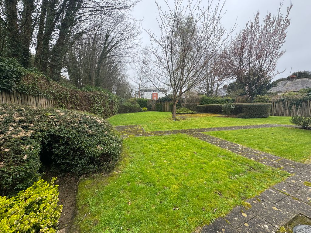 Property photo 3 of 6