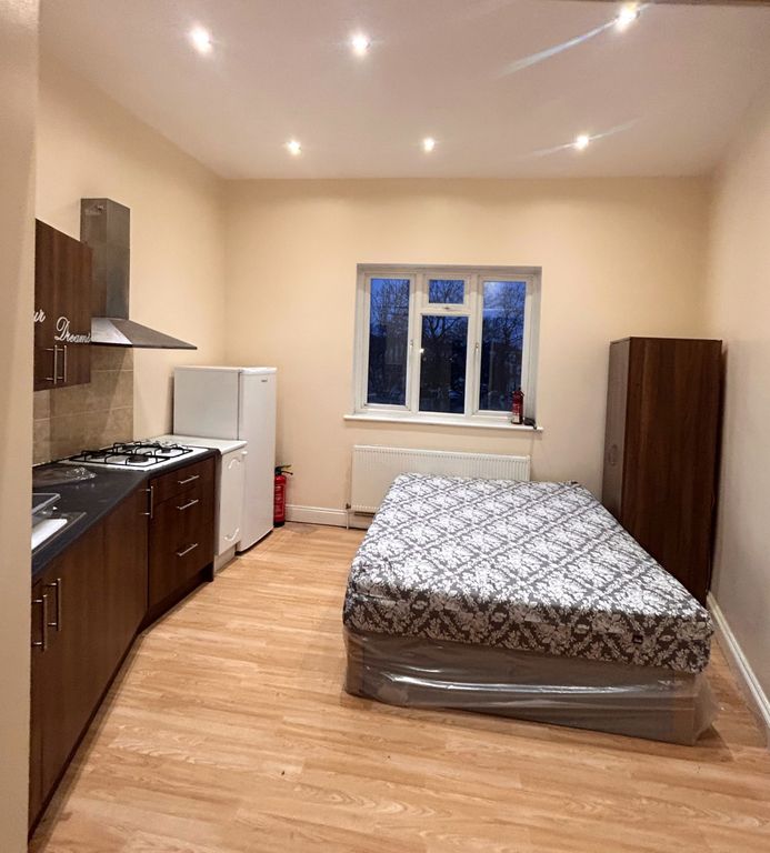 Property photo 3 of 3