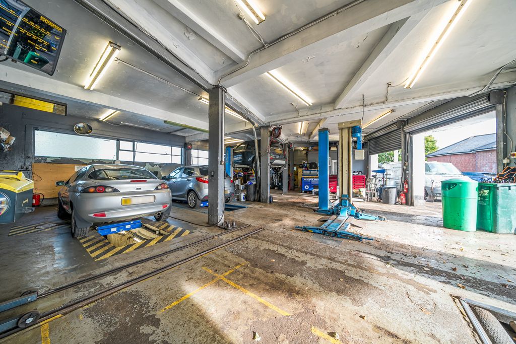 Property photo 2 of 7 Photo 2