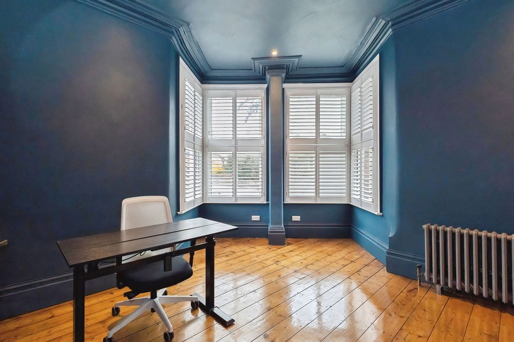 Property photo 2 of 41 Pbox-Img.Jpg