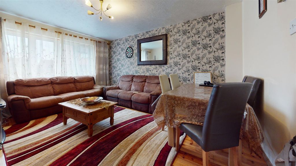 Property photo 3 of 13 Living Room