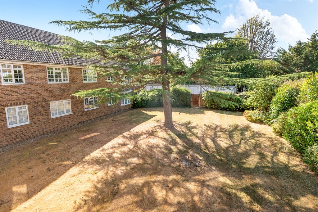 Property photo 2 of 12