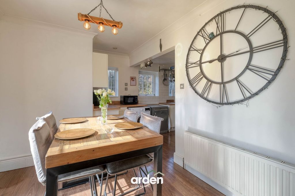 Property photo 3 of 25