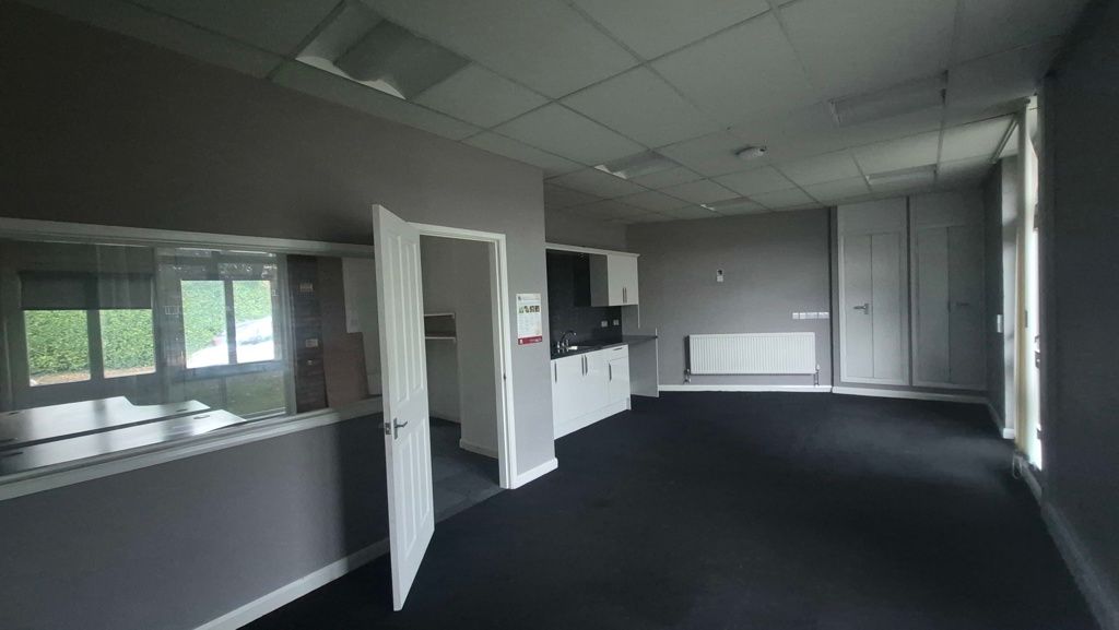 Property photo 2 of 4 Photo 5