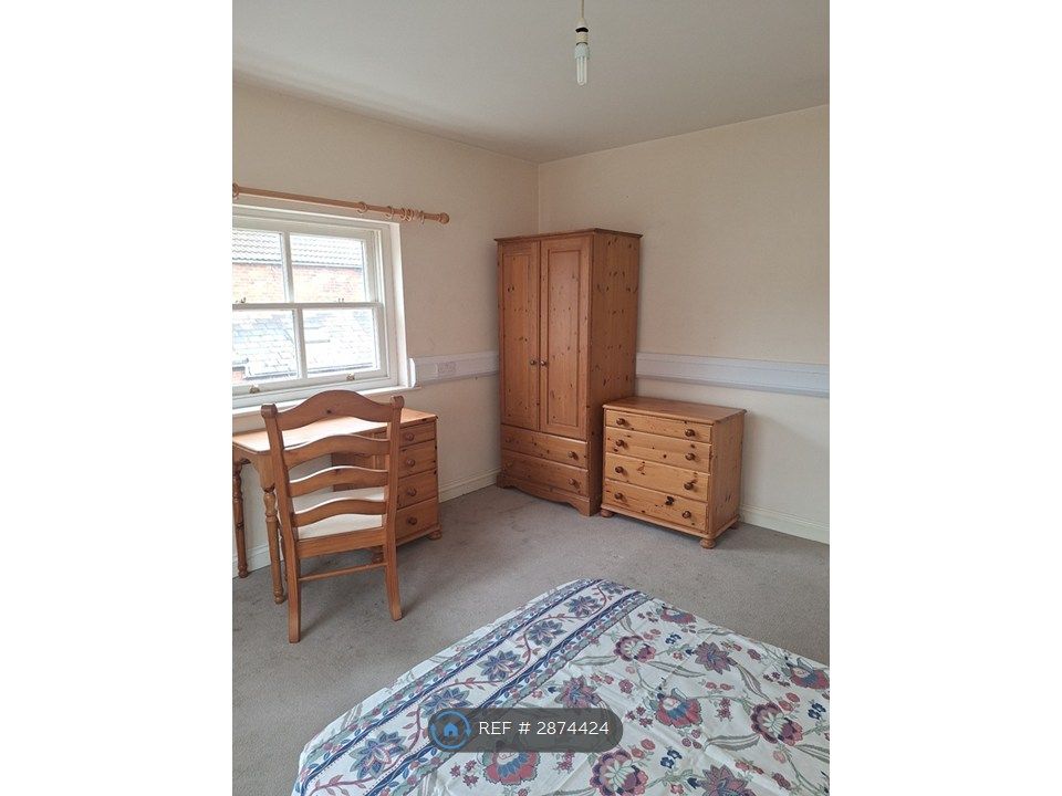 Property photo 1 of 3