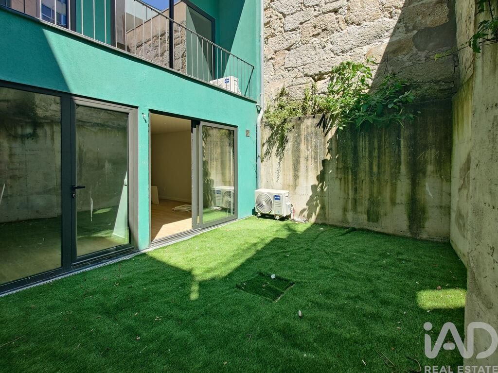 Property photo 2 of 34