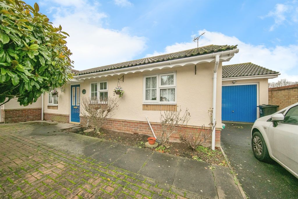 Property photo 2 of 15