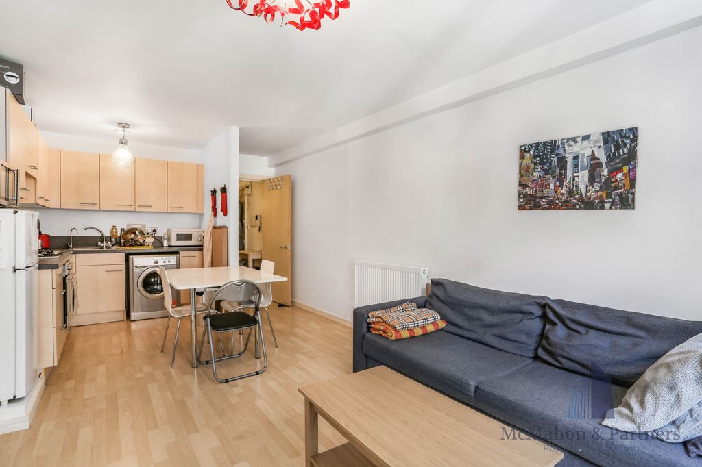 Property photo 2 of 12