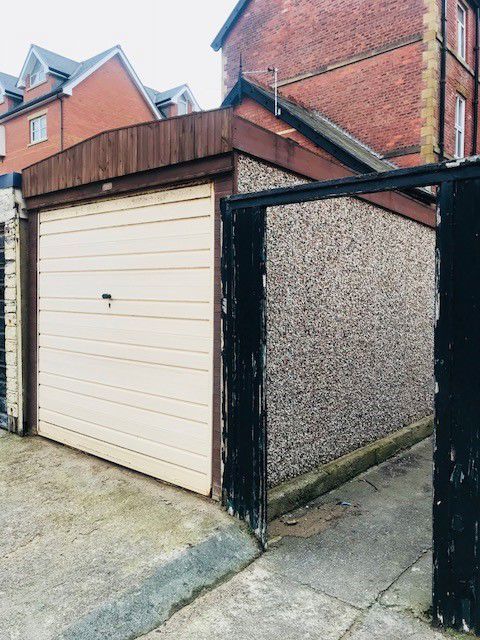 Property photo 2 of 5