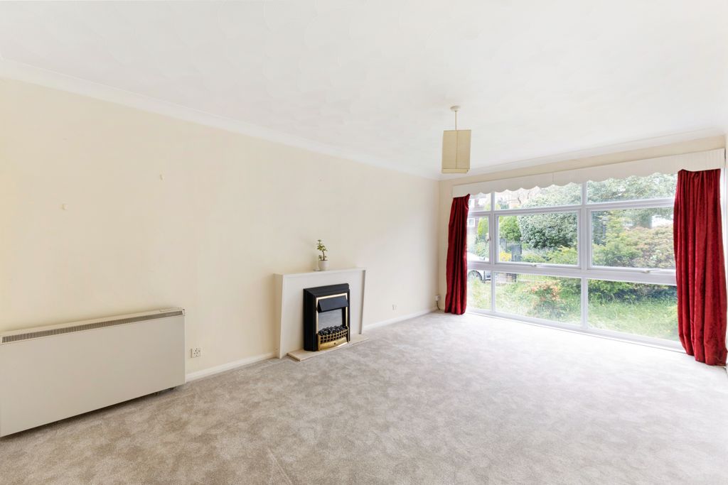 Property photo 2 of 7