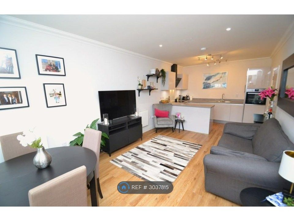 Property photo 1 of 12 Open Plan Lounge