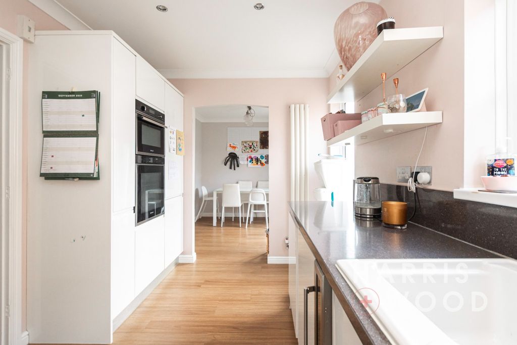 Property photo 2 of 23 4256882