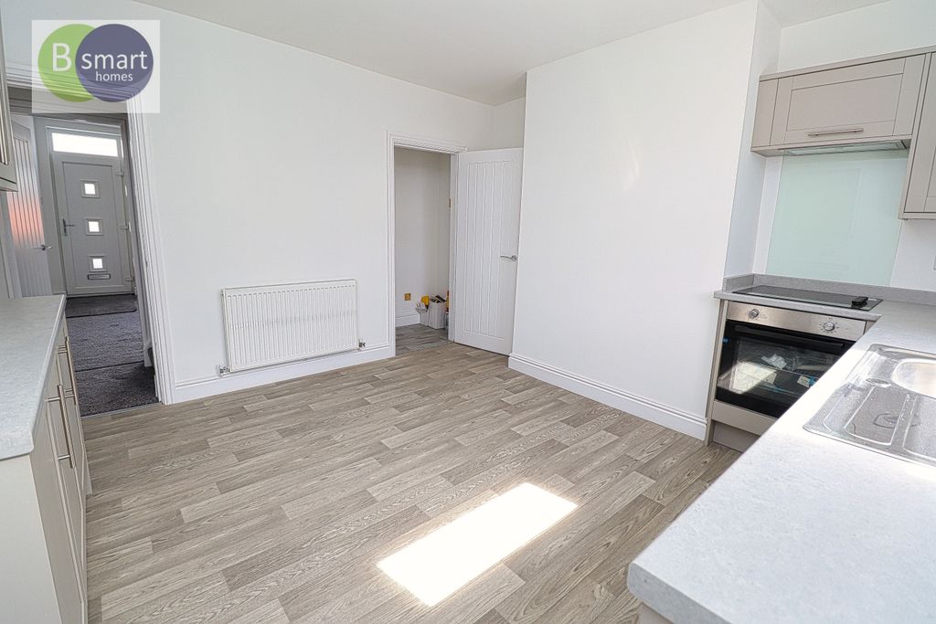 Property photo 3 of 9 Img_4713
