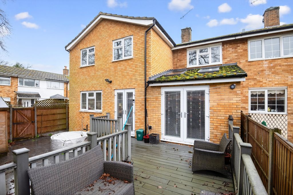 Property photo 2 of 18