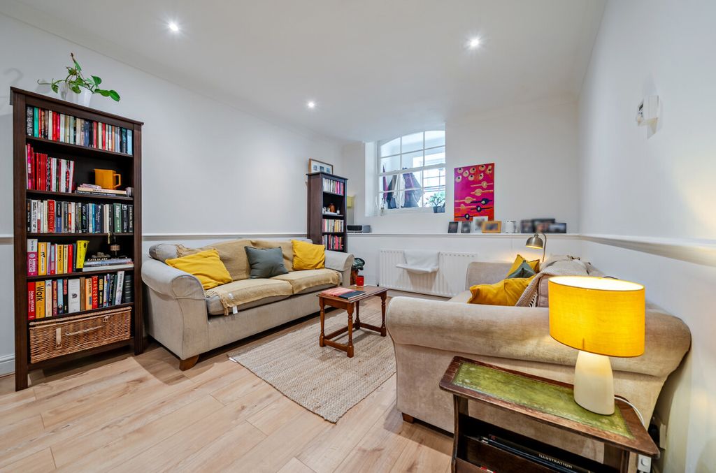 Property photo 3 of 19 1452703-2-69F9c8c...