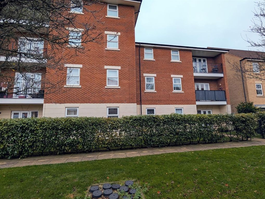 Property photo 1 of 13 Original-Cedad0B8-Fc03-4992-A8D8-C730D0Fda826.Jpeg