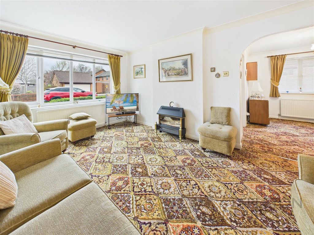 Property photo 3 of 18 Cam04709G0-Pr0348-Still016.Jpg