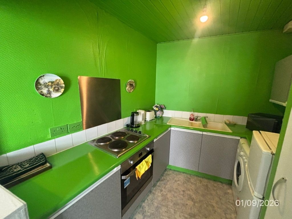 Property photo 3 of 6 Kitchen