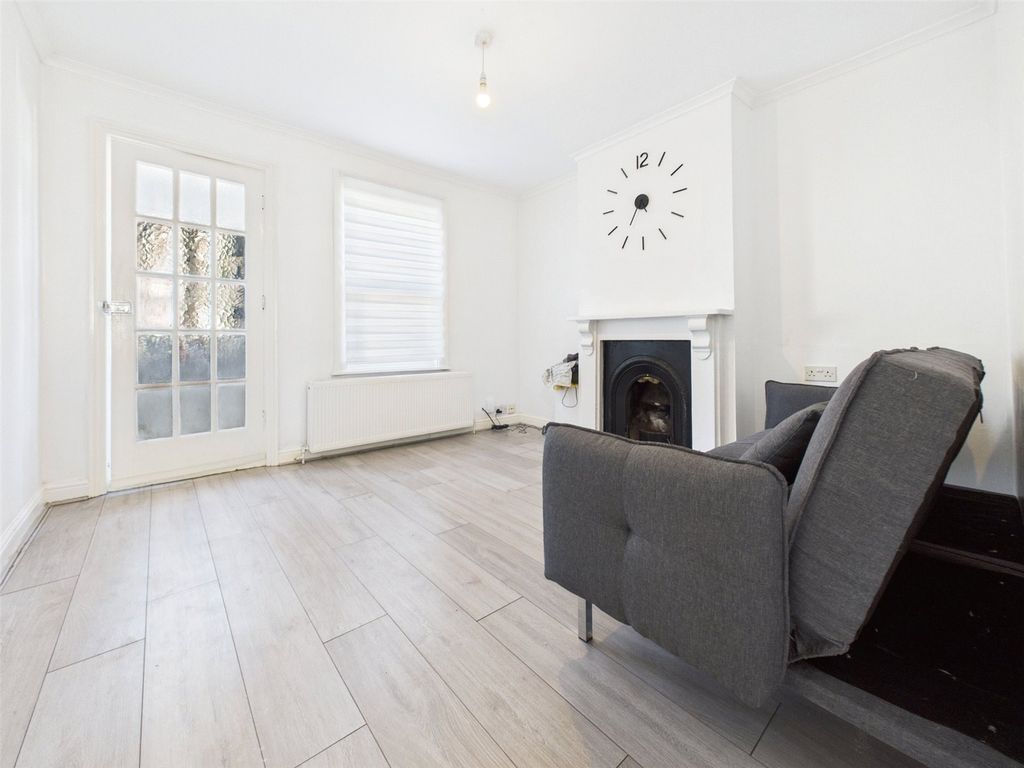 Property photo 2 of 10 Picture 2