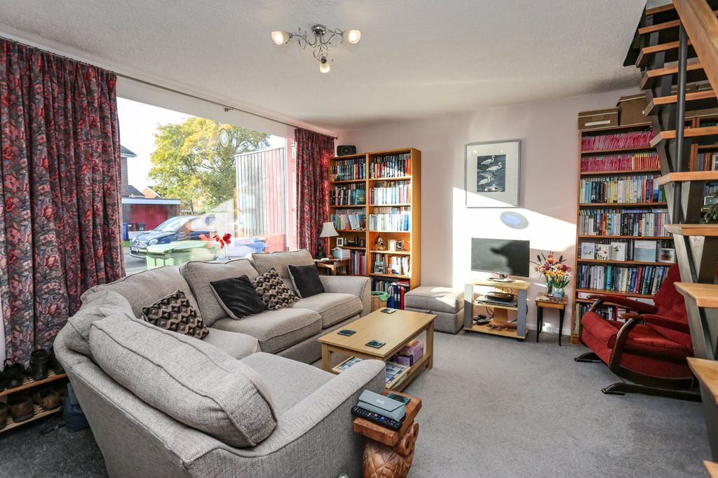 Property photo 2 of 13 Picture No. 02