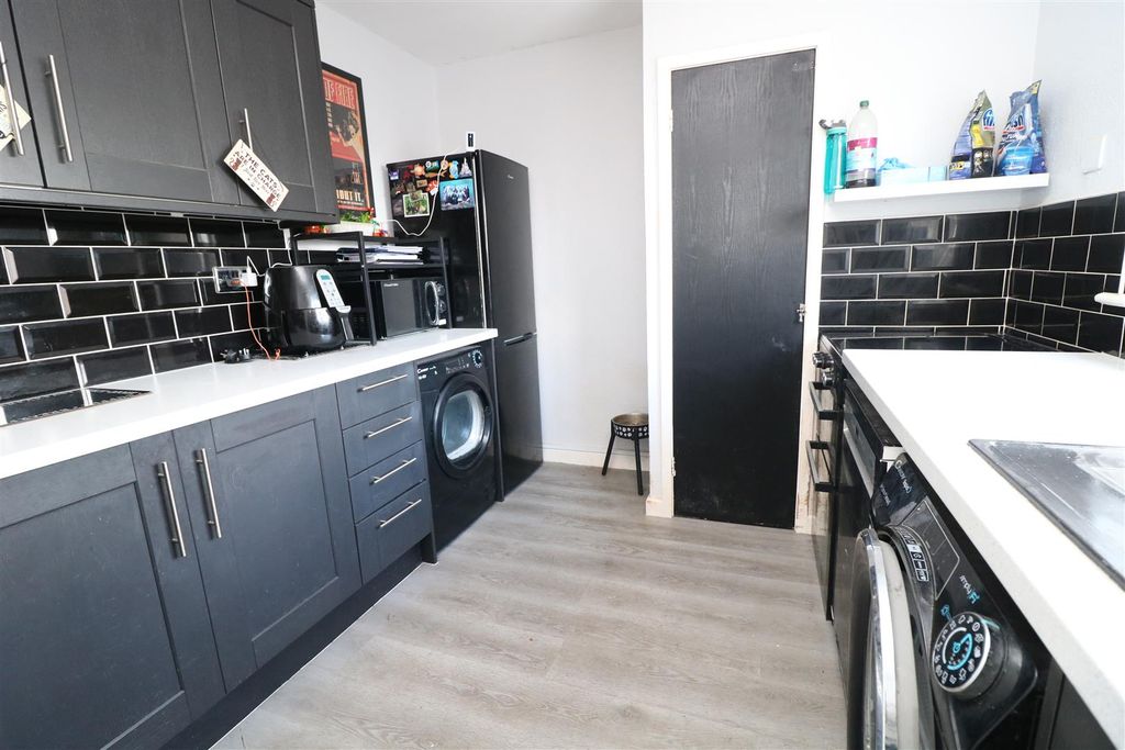 Property photo 3 of 12 Img_8769.Jpg