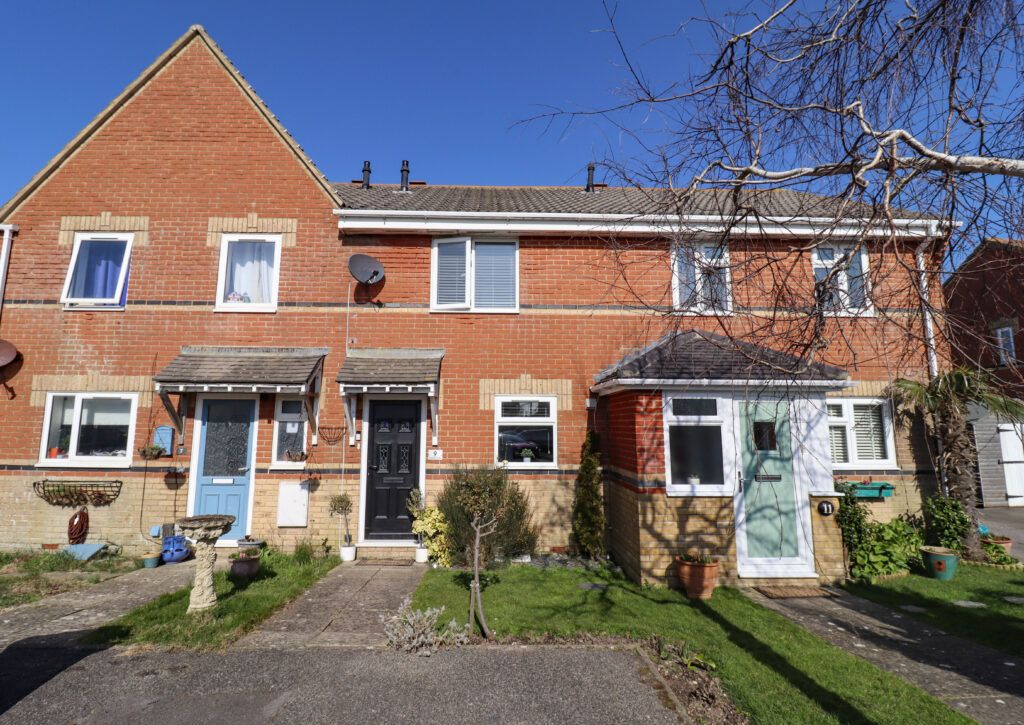 Property photo 1 of 12