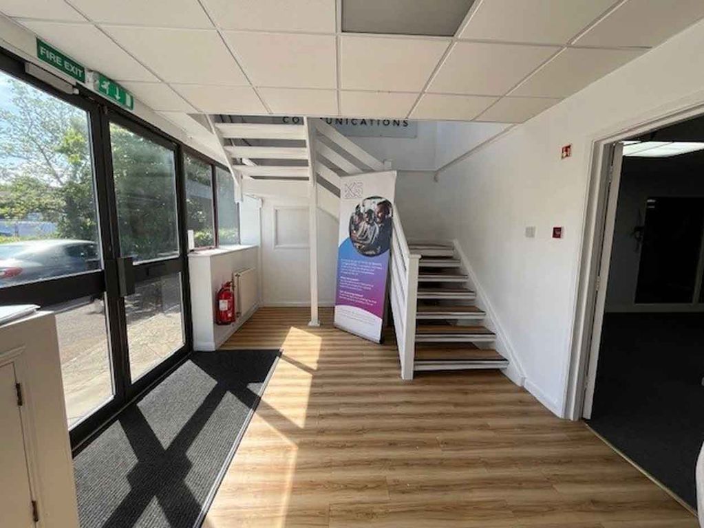 Property photo 3 of 15