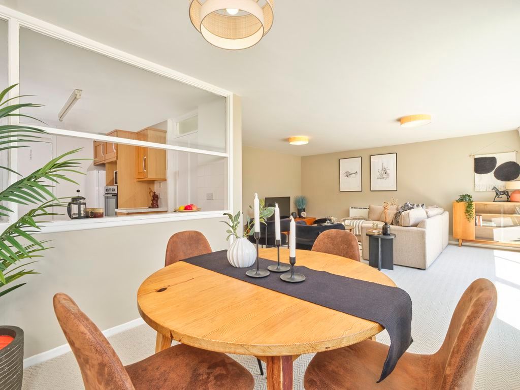 Property photo 3 of 10 Dining/Sitting Room