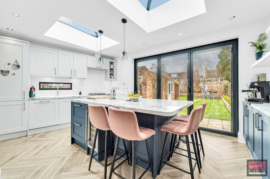 Property photo 2 of 15 Dsc02544