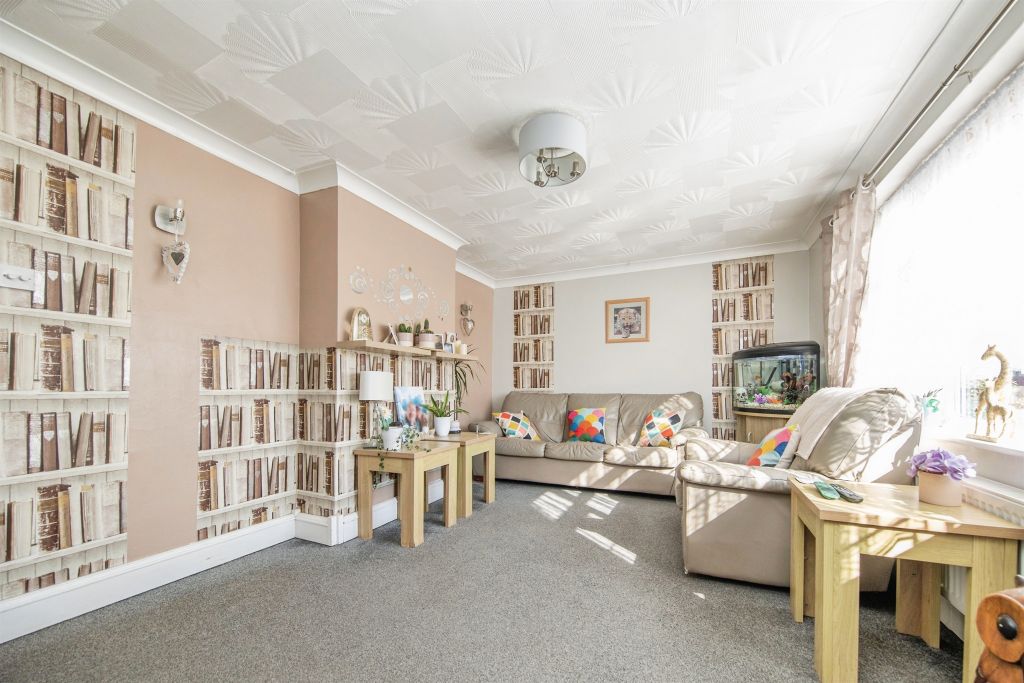 Property photo 3 of 18