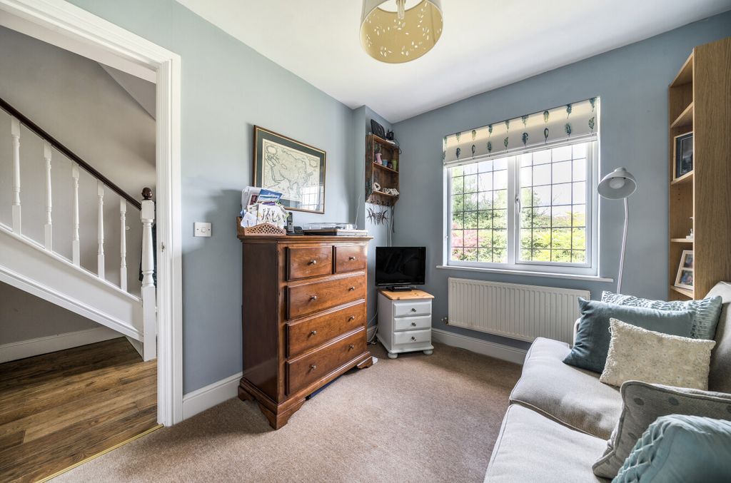 Property photo 3 of 23 1328356-17-688Be6...