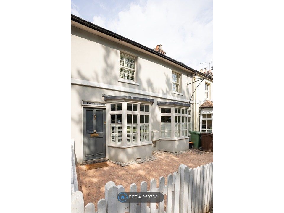 Property photo 1 of 25