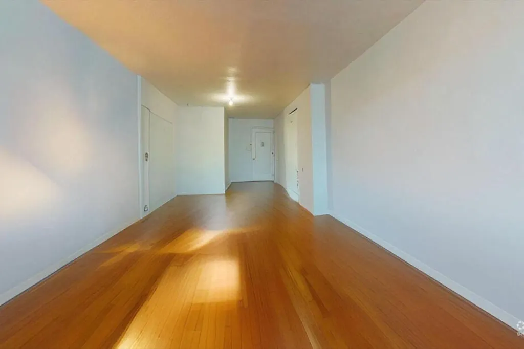 Property photo 3 of 10 <Alttext/>