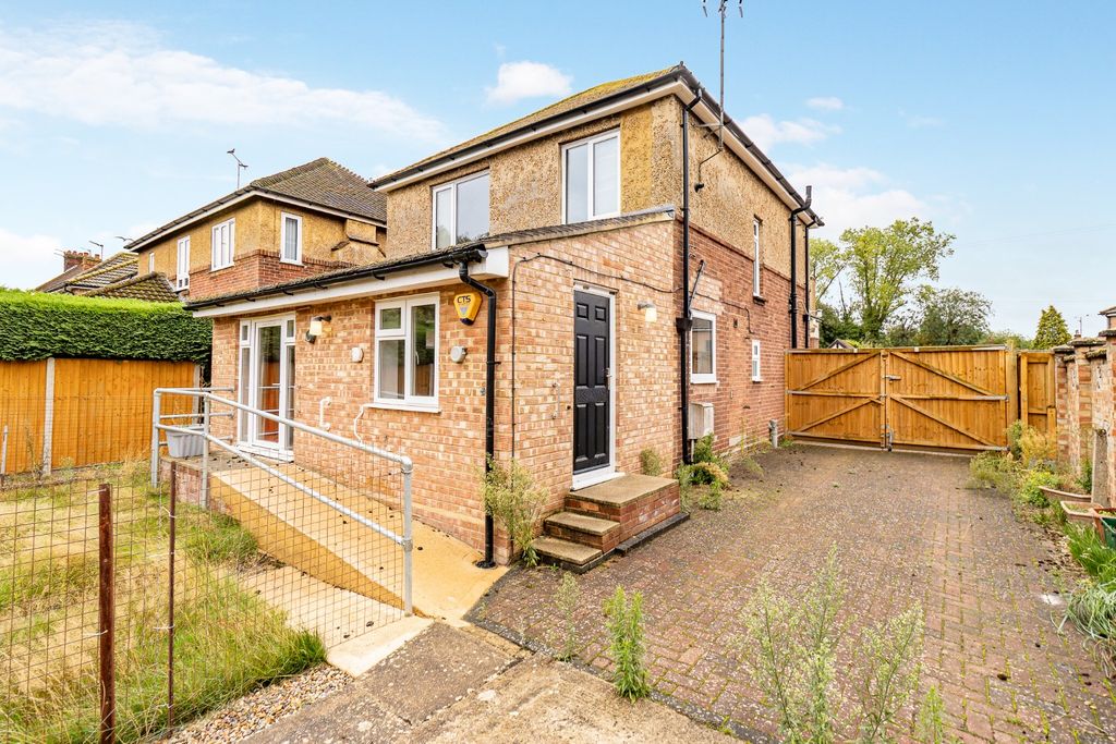Property photo 2 of 22 5136452