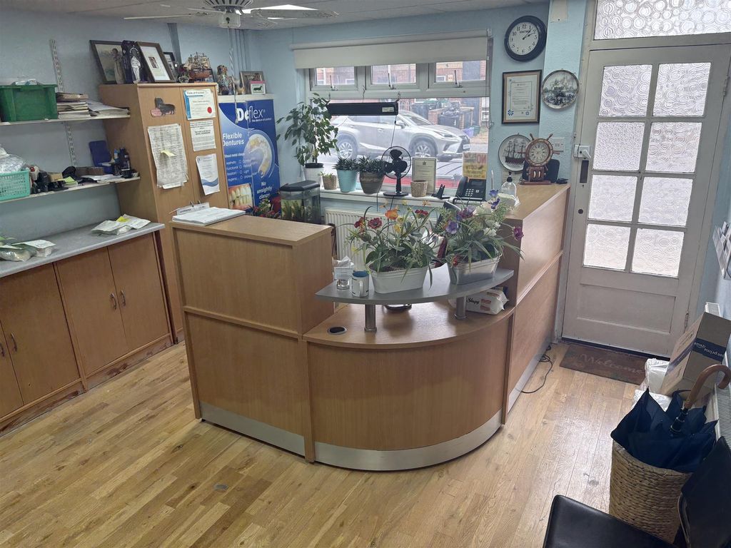 Property photo 2 of 8 Photo 1