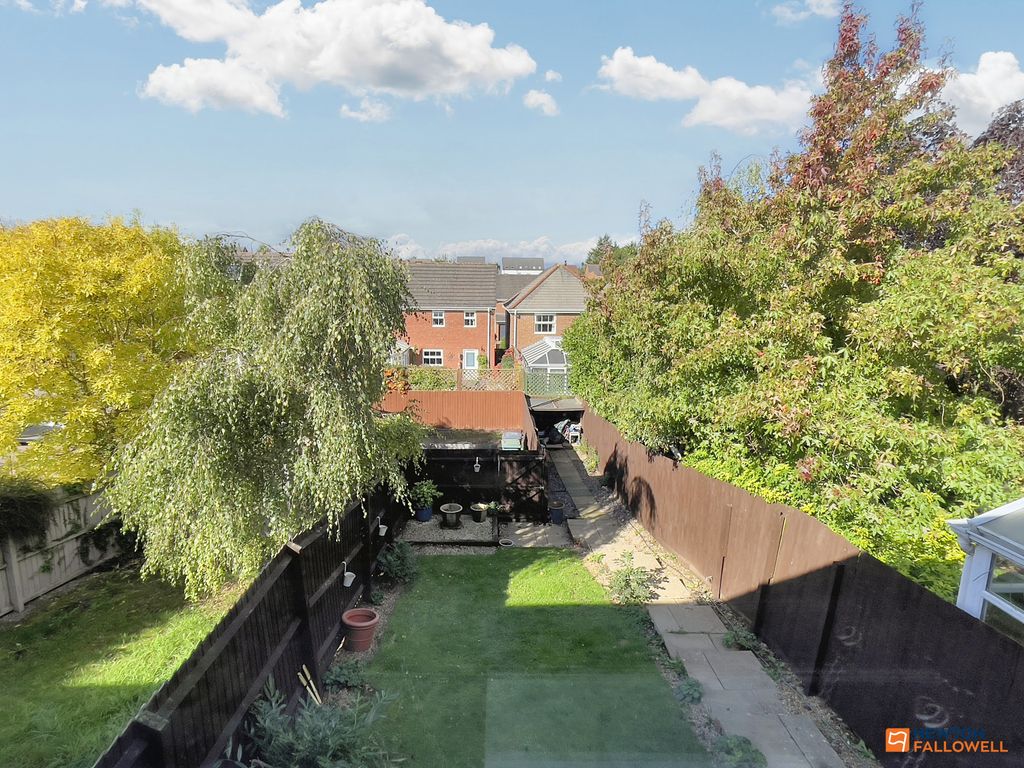 Property photo 2 of 25