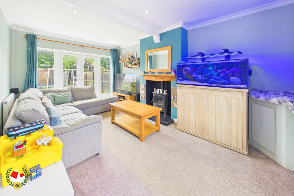 Property photo 2 of 12