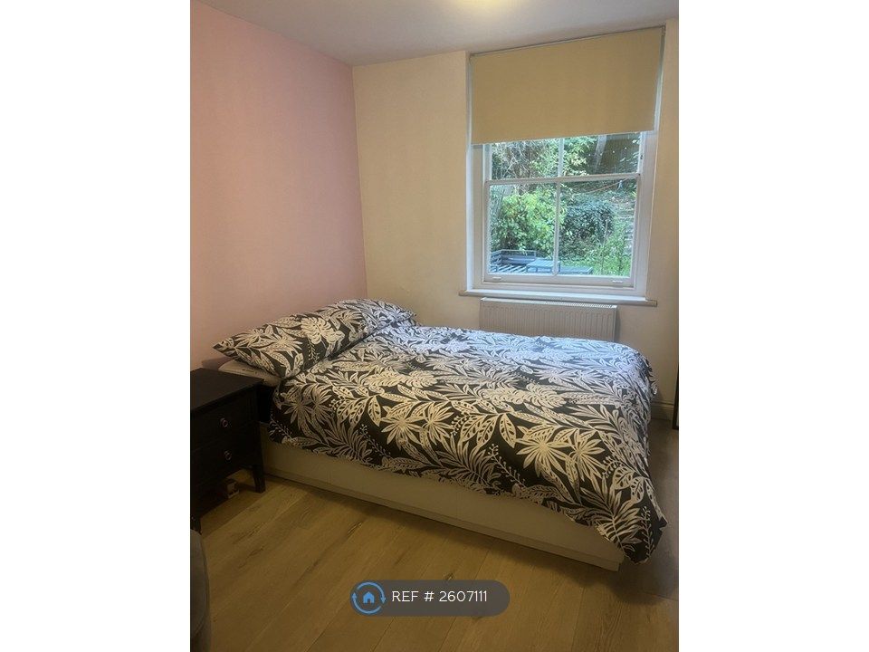 Property photo 1 of 5 Large Double