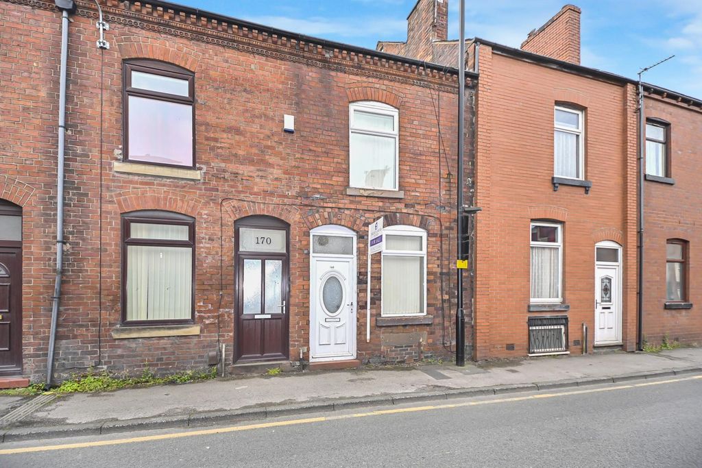 Property photo 2 of 17 Shuttle Street, Manchester, M29