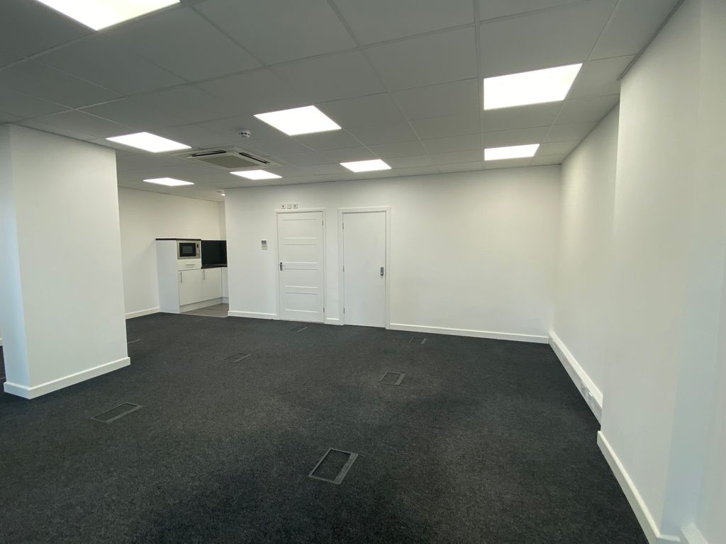 Property photo 2 of 4