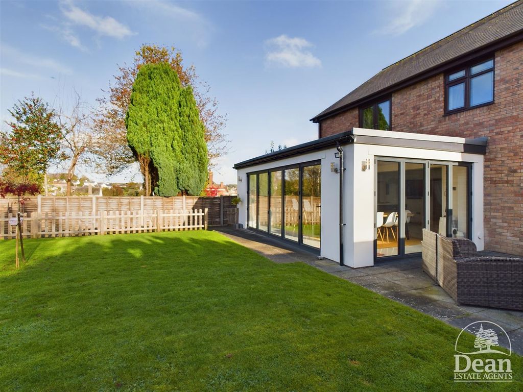 Property photo 3 of 36