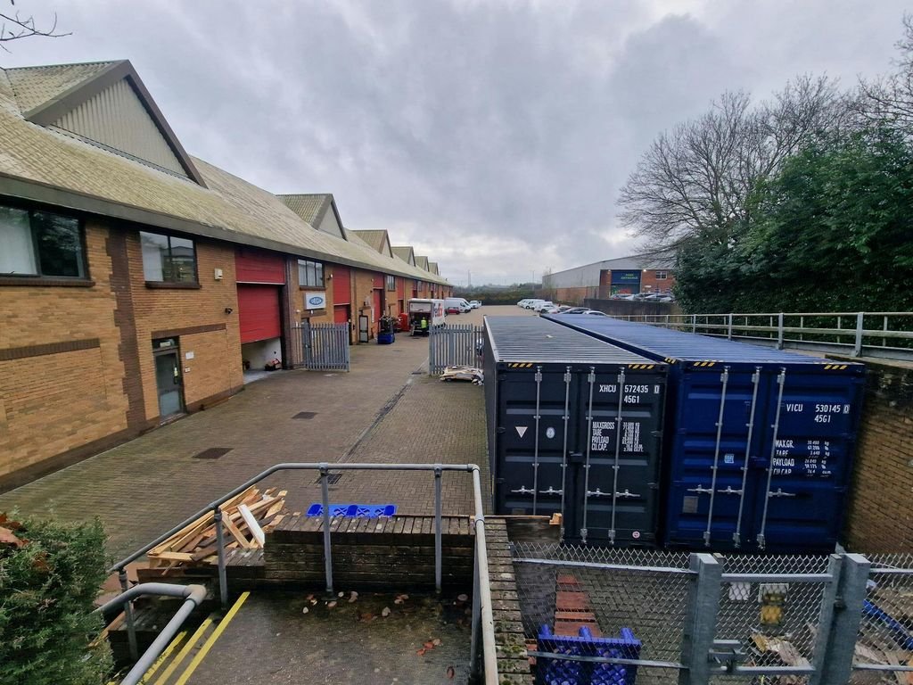 Property photo 3 of 11 20251222_10501 - Unit 1.Jpg