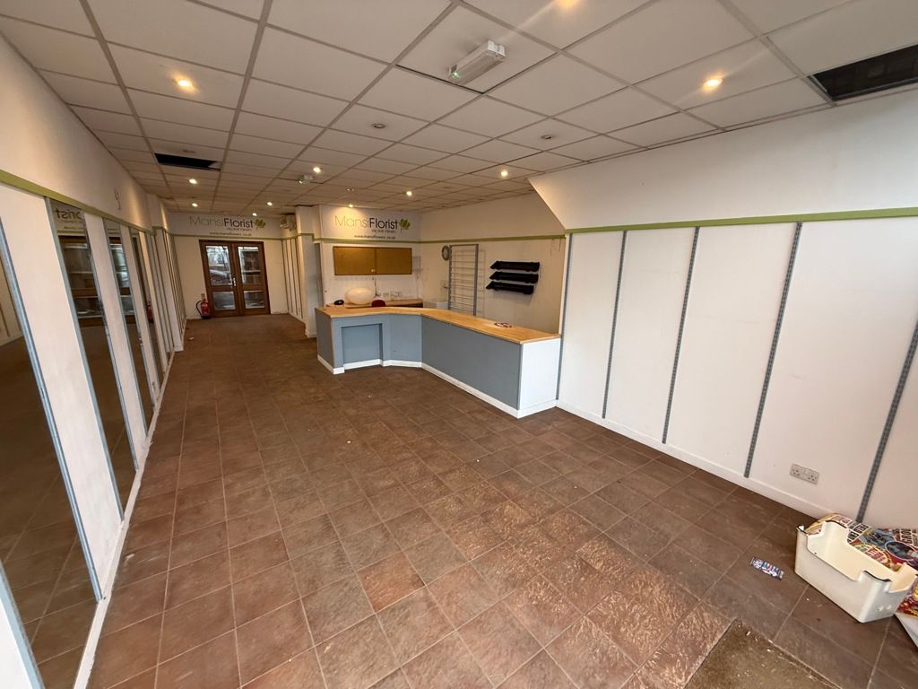 Property photo 3 of 7 Photo 12