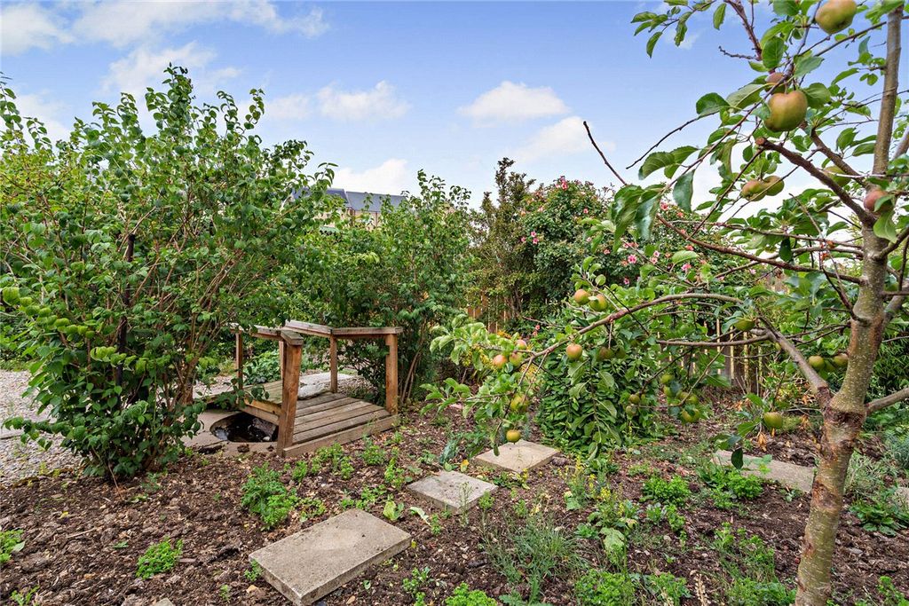 Property photo 3 of 13 Picture No. 12