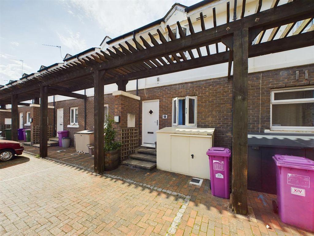 Property photo 1 of 17 Cam01894G0-Pr0028-Still023.Jpg