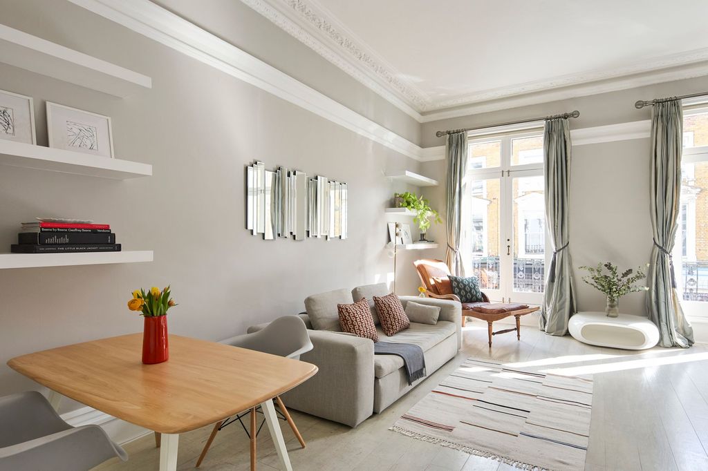 Property photo 1 of 23