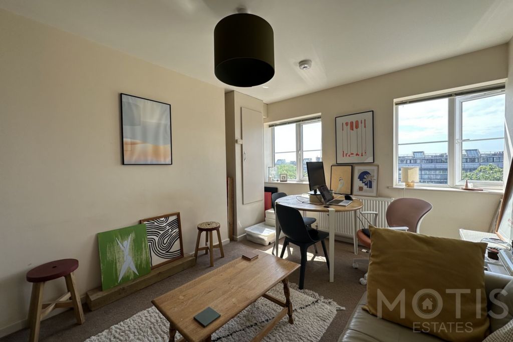 Property photo 1 of 7 Photo 9