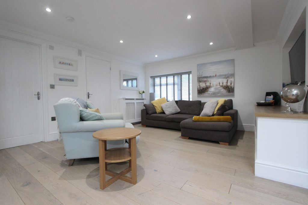 Additional image 25 of 4 bed detached house for saleGrange Road, Deal CT14
