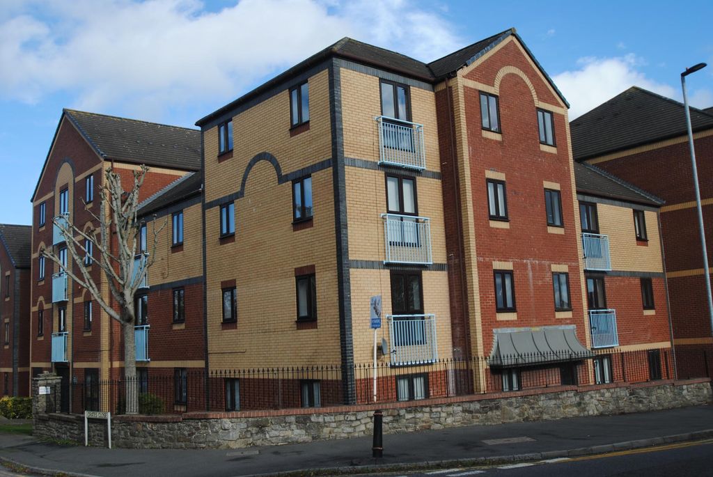 Property photo 1 of 7